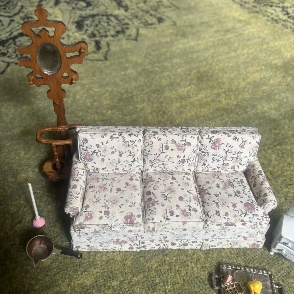 Vtg 80s Miniature Floral Sofa Dollhouse Furniture Taiwan Cottagecore 11:12 LOT